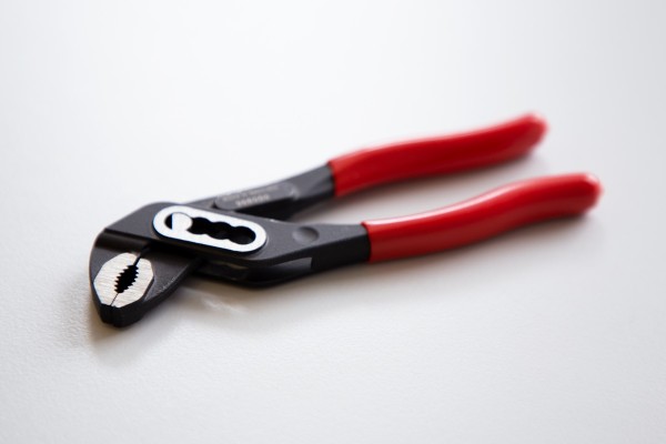 VBW water pump pliers 125mm black polished with plastic coating