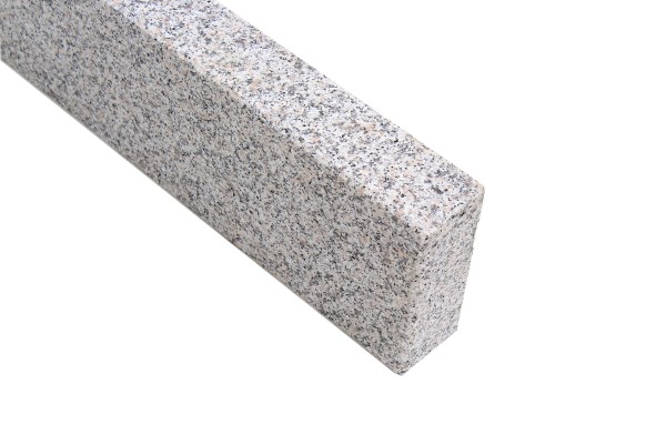Rasenkantenstein 8x30x100cm China grau (G603) allseits gesägt und geflammt