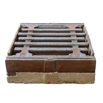 Beton-Guss-Aufsatz Pultform Kl. D400 500x500 SW36 m. Einlage