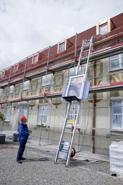 Kompletny podnośnik GEDA FIXLIFT 250 14m składający się z: