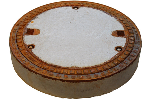 Manhole cover concrete cast Kl B125 round 600mm watertight with 3 locking devices