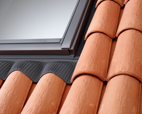 Velux Eindeck. Ziegel/H EDW PK08 2000 u. Dämm- u. Anschlussset BDX Alu