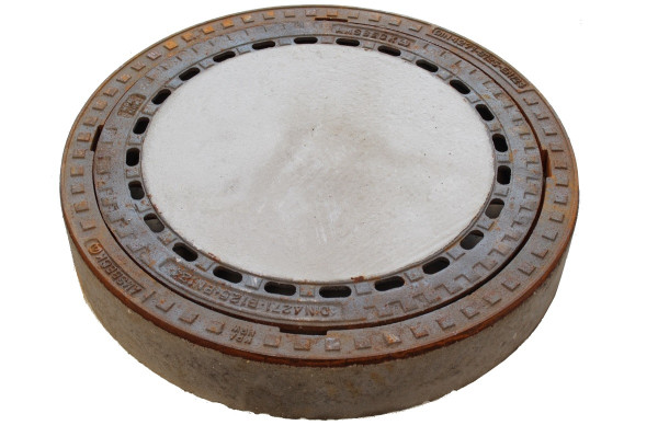 Schachtabdeckung Beton-Guss Kl B125 rund 610mm mit Ventilation