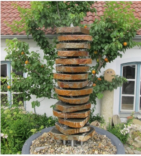 Basalt Plattenbrunnen Torsten D:40cm 15-Stück