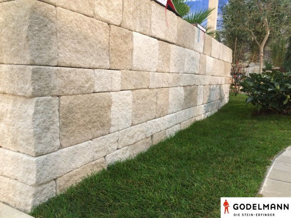 GDM MOLINALINE antik DTE100 Kalk.-Hell L/B/H: 30/20/10cm Anfang bruchr. Stirns.