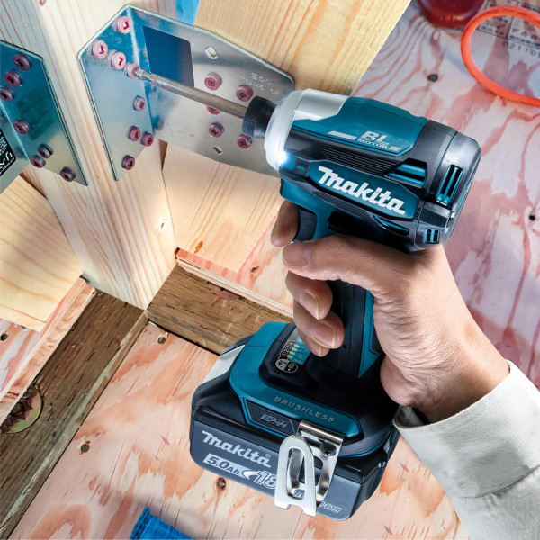 Makita Akku-Schlagschrauber DTD172RTJ 5,0 Ah, 2 Akkus + Ladegerät